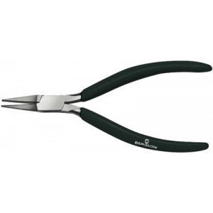Pince plate à bec lisse, en acier nickelé, articulations entrepassées, branches plastifiées noires, longueur 115 mm
