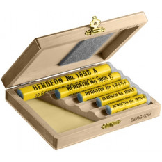 Assortiment de 5 tubes de 12 équarrissoirs assortis, en coffret bois